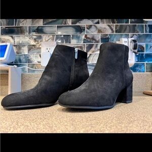 Circus Womens 2-1/2” Heels. Size 9. Never worn outside.